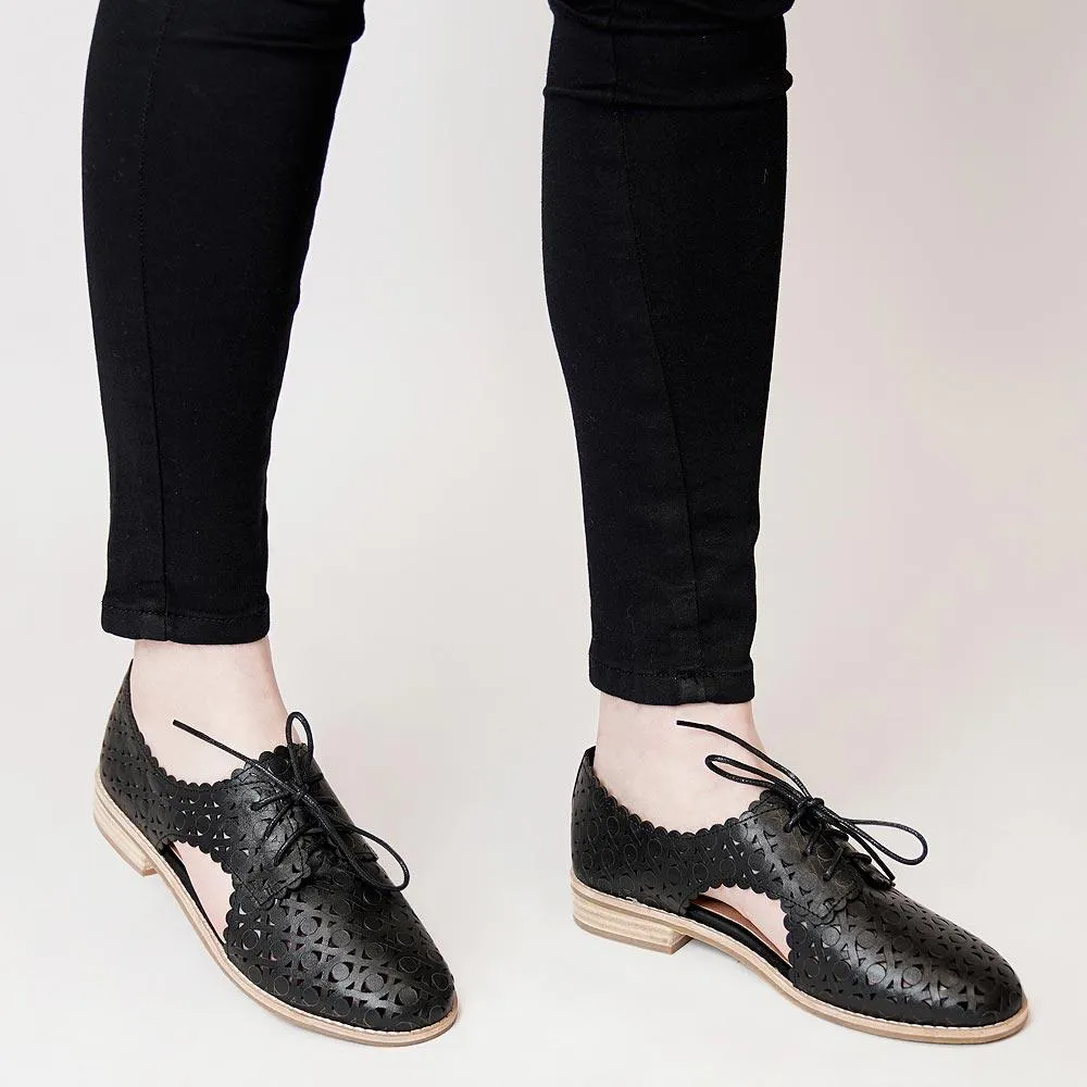 Albertos Black Leather Lace Up Flats