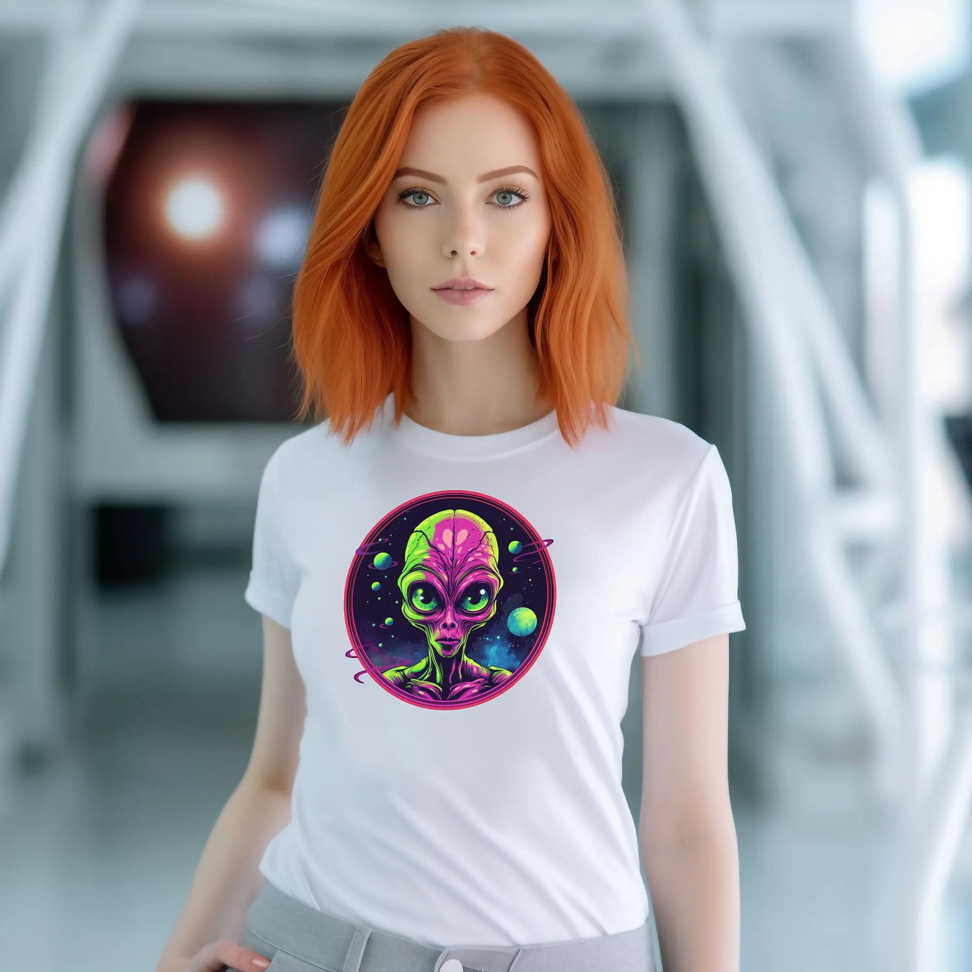 Pink Alien T-Shirt | Sci-Fi T-Shirt für Frauen