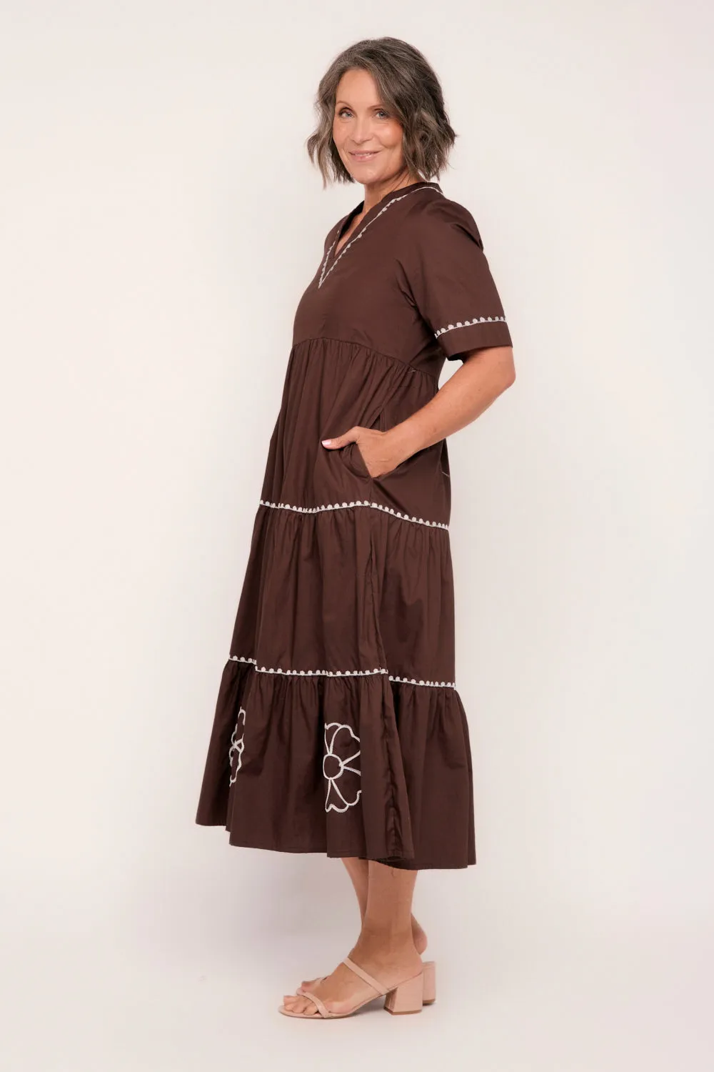 Sabre V-Neck Poplin Dress in Chocolate