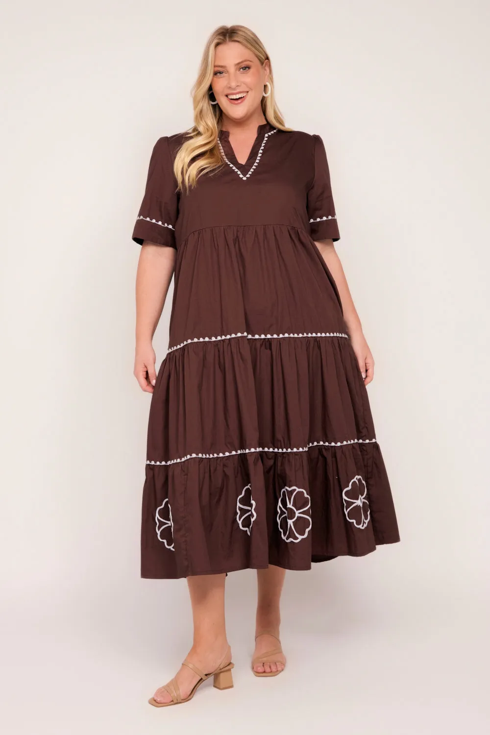 Sabre V-Neck Poplin Dress in Chocolate