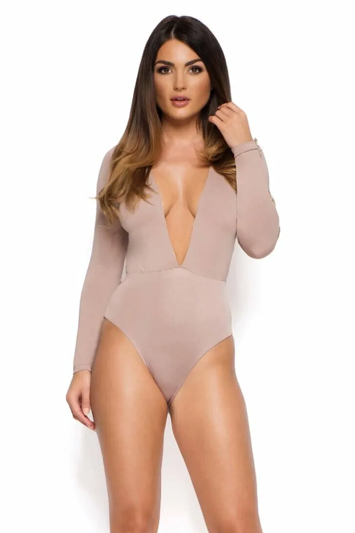 Show Down V Neck Bodysuit in Mocha